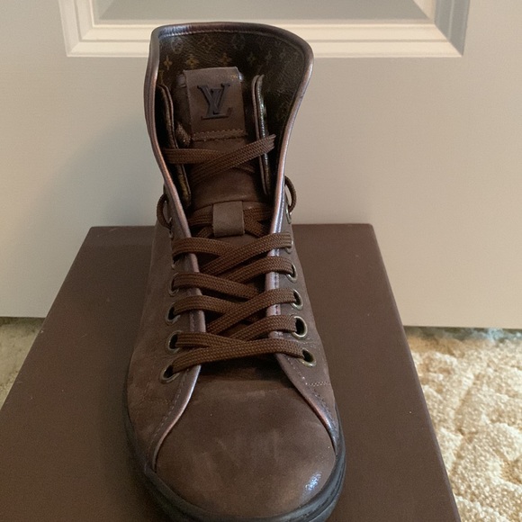 Louis Vuitton Brown Brea Fold Over Sneakers - Picture 13 of 16